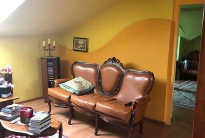 Casă cu 8 camere cu Teren 750 Mp în Central - 4