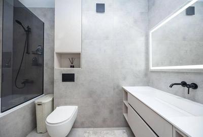 Garsonieră decomandată în Titan