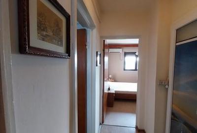 Apartament cu 3 camere semidecomandat în Central - 8