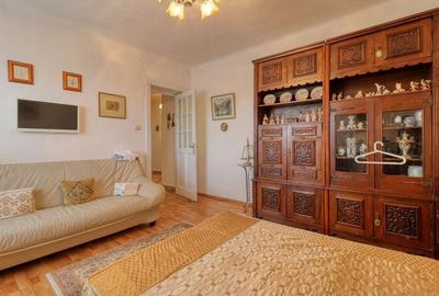 Oportunitate - Casă boierească  de poveste- 7000 mp teren - 51