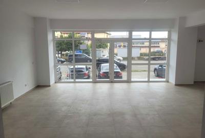 Spațiu comercial, de 91 mp, în Central - 6