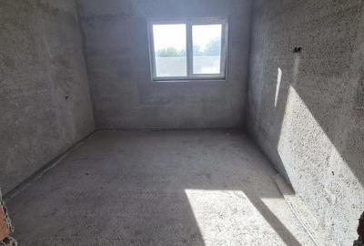 Casă cu 3 camere cu Teren 300 Mp în Moșnița Nouă - 3