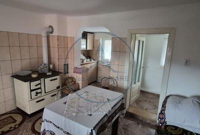 Casă cu 4 camere cu Teren 3800 Mp în Prundu Bârgăului - 2