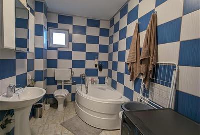Casă cu 4 camere cu Teren 366 Mp în Holboca - 12