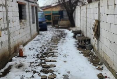 Casa nefinalizata 4 camere , zona Medeea - 2