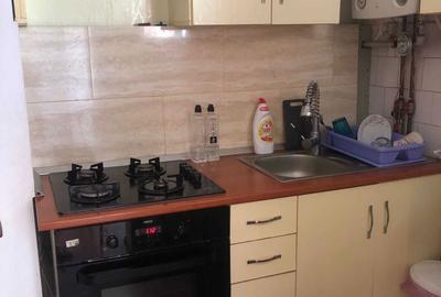 Garsonieră decomandată în Central - 2