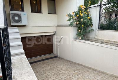 Vila 6 camere , zona linistita - Ovidiu - 11