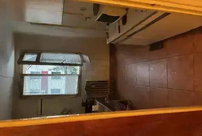 Apartament cu 4 camere decomandat în Berceni - 2