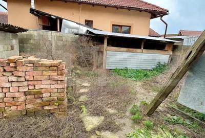 Casă cu 4 camere cu Canalizare în Lipoveni - 6