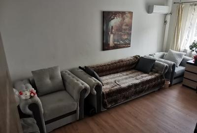 Apartament cu 3 camere decomandat, mobilat în Canta