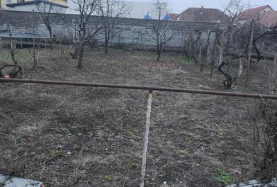 Casă cu 5 camere cu Teren 688 Mp în Central - 1