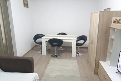 Inchiriez apartament cu o camera - 9