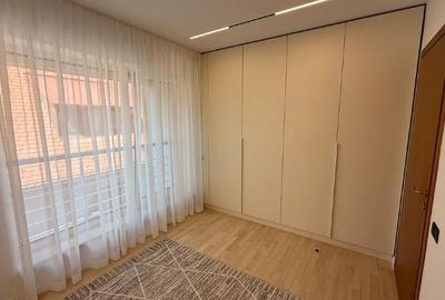 Penthouse cu 3 camere decomandat, mobilat în Aviatorilor - 3