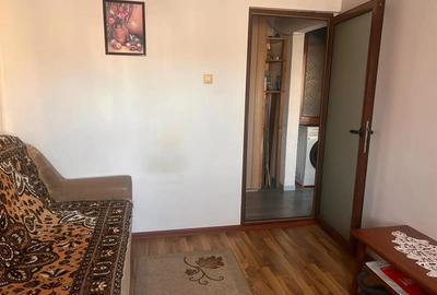 Apartament cu 3 camere decomandat în 1 Mai - 3