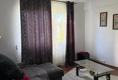 Apartament de vanzare - 3