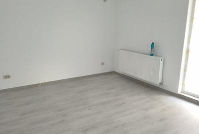 Apartament cu 2 camere decomandat în Chiajna