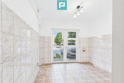 Garsoniera/spa?iu comercial strada Poetului Vlaicu - 13