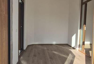 Casă cu 3 camere cu Teren 234 Mp în Central - 9