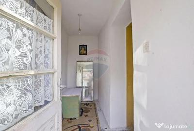 Casă cu 4 camere cu Teren 1349 Mp în Galșa - 3