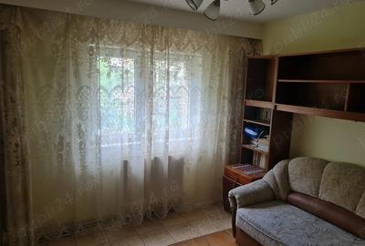 Apartament cu 4 camere decomandat în Central - 3