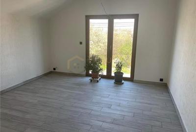 RONAT - Casa Individuala - 6 cam - 3 bai - Piscina - Terasa - Garaj 56mp - Panou - 9