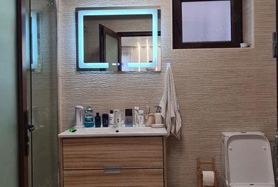 Casă cu 3 camere cu Teren 200 Mp în Central - 2