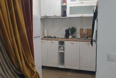 Garsonieră decomandată în Central - 1