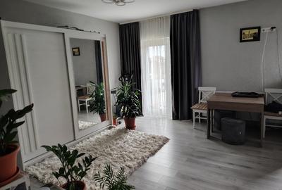 Garsonieră decomandată, mobilată în Unirii - 2