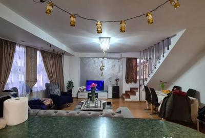 Casă cu 7 camere cu Teren 300 Mp în Mihai Bravu - 4