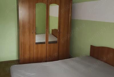 Vand apartament cu 4 camere decomandate in Caransebe?, cartier Pipirig, et.4 - 4