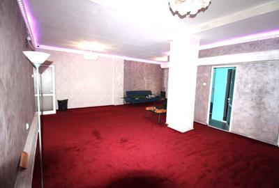 Spatiu comercial in Micro 21 - 4