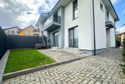 Duplex cu 4 camere cu Canalizare în Europa - 1