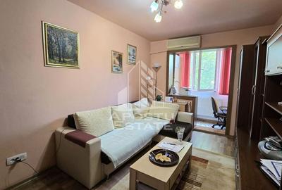 Apartament cu 3 camere, etaj intermediar, zona Dacia