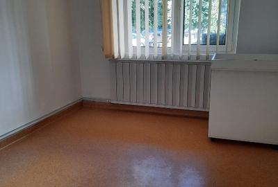 Proprietar,vand ap. 3 camere central, (Str. Moldovei 17), 73mp - 3