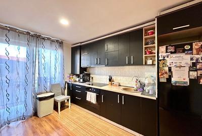 Apartament cu 3 camere semidecomandat, mobilat în Florești - 2