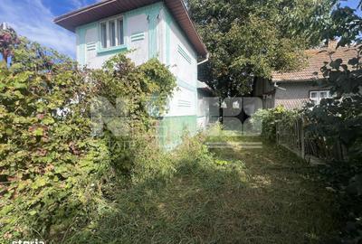Casă cu 4 camere cu Teren 1300 Mp în Dornești - 1