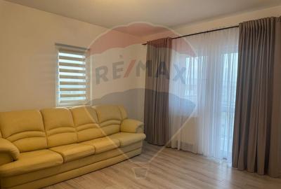 Inchiriere Apartament cu 3 camere in Complex Grand Kris... - 2