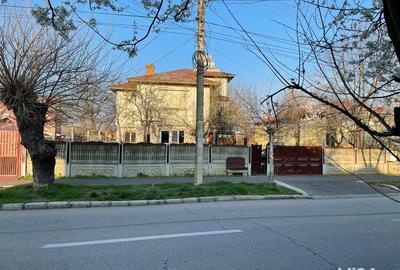 Casă cu 6 camere în Central - 3