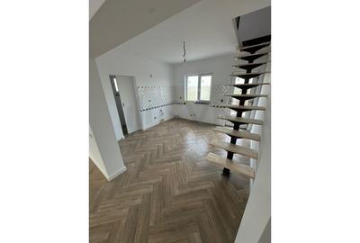 Casă individuală cu 4 camere cu Teren 400 Mp în Central - 4