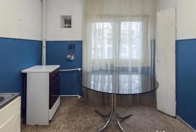 Garsonieră decomandată în Central - 9