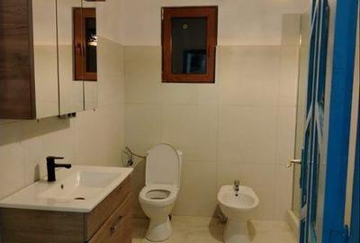 Casă cu 4 camere cu Teren 100 Mp în Central - 2