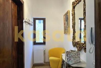 Apartament cu 4 camere decomandat în Ștefan cel Mare