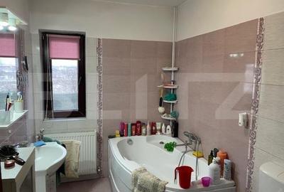 Casă cu 5 camere cu Teren 2501 Mp în Central - 10