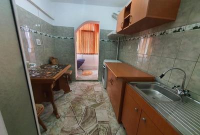 Apartament cu 2 camere decomandat în Broșteni - 3