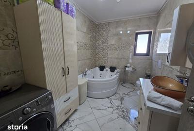 Casă cu 5 camere cu Teren 1700 Mp în Bucium - 9