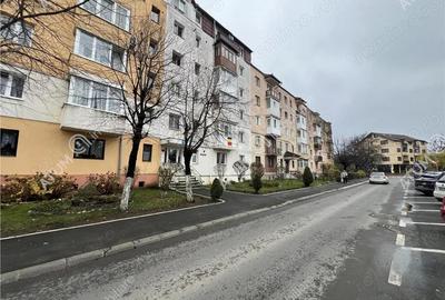 Apartament cu 2 camere si pivnita situat in zona Rahovei din Sibiu - 1