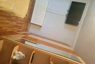 Apartament cu 2 camere semidecomandat în Micro 16