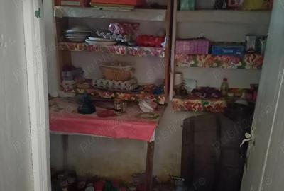 Casă cu 4 camere în Central - 1