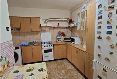 Apartament cu 4 camere decomandat în Aurel Vlaicu - 12