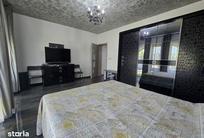 Casă cu 5 camere cu Teren 1700 Mp în Bucium